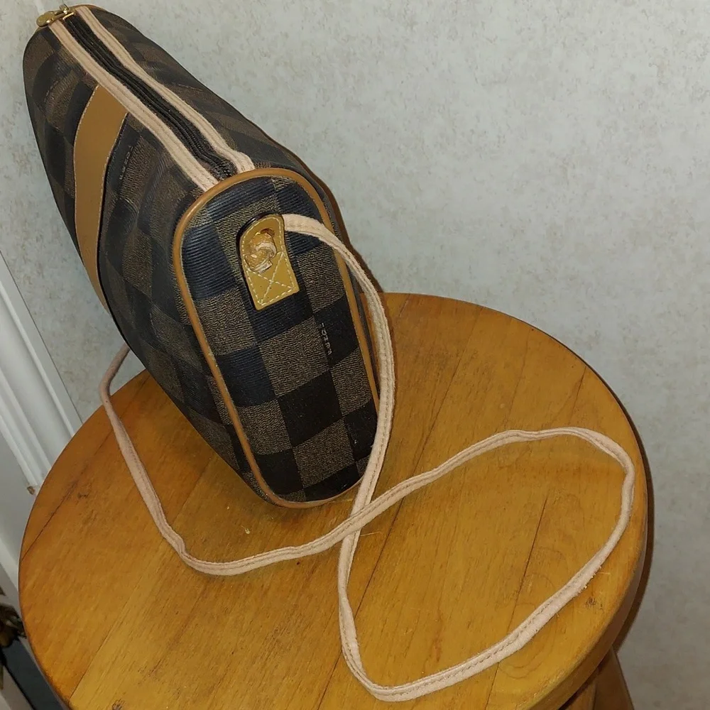 Vintage Fendi Crossbody Bag - Picture 3 of 13